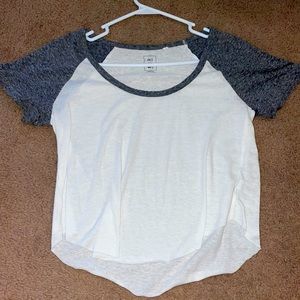 white and grey t-shirt fit crop top